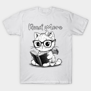 Cute Cat Reading a Book T-Shirt